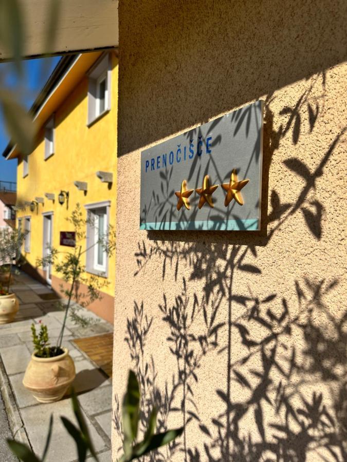 Hotel Grahor Depandance Sežana Dış mekan fotoğraf