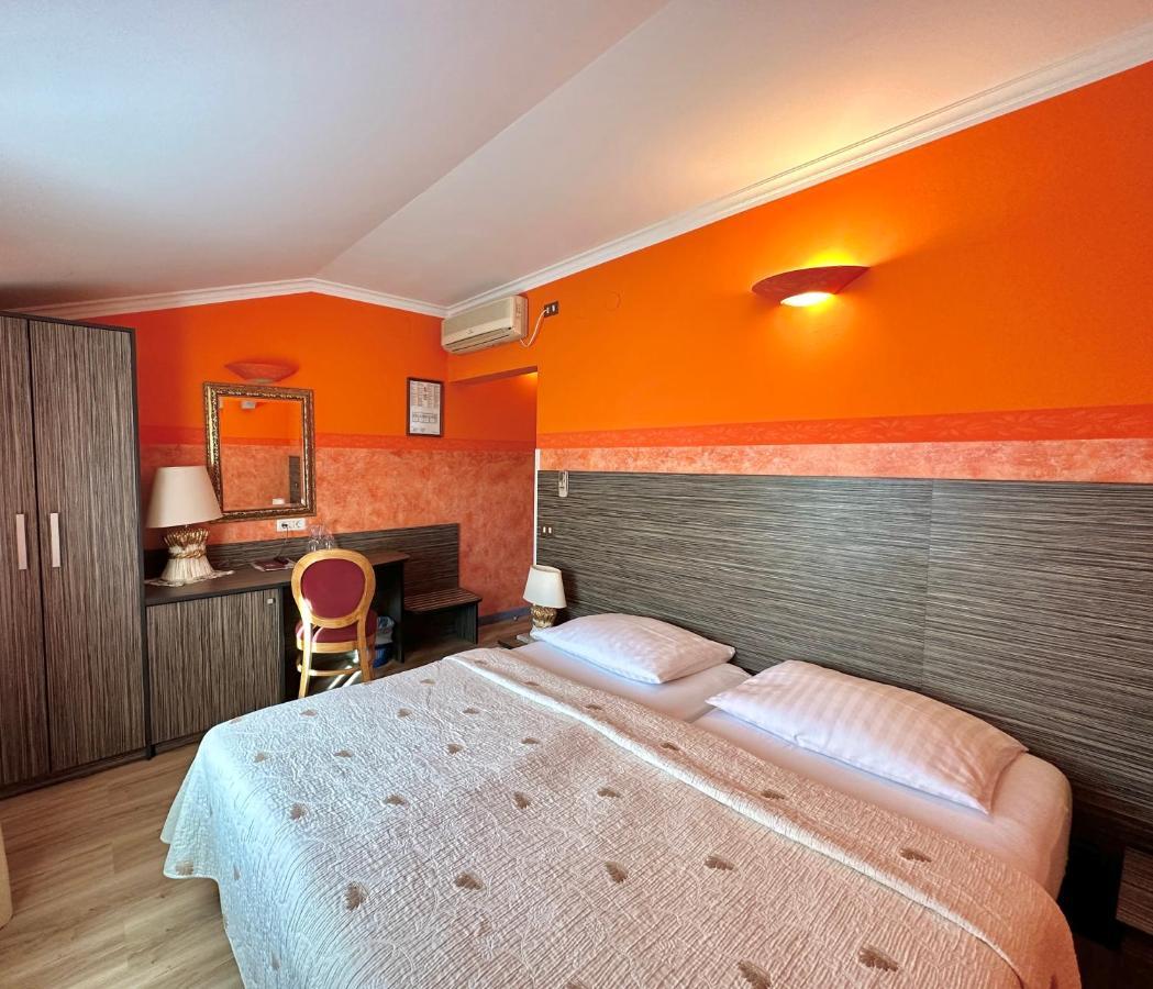 Hotel Grahor Depandance Sežana Dış mekan fotoğraf